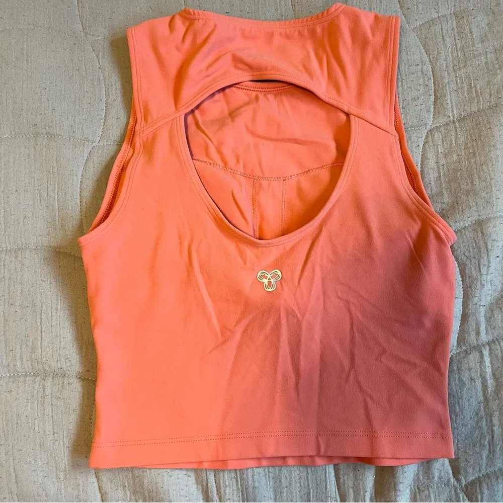 Aritzia TNA Coral Workout Athletic Tank Top Orange Size XS - Image 6