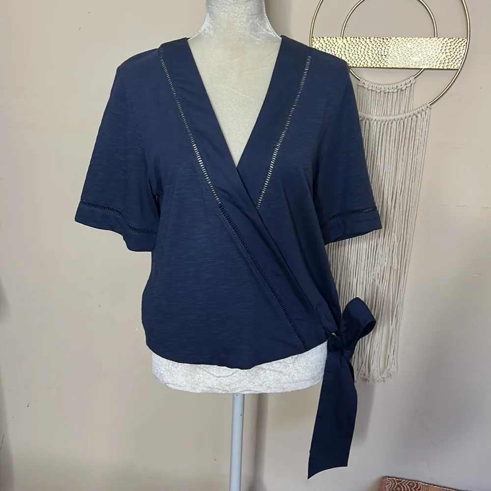 Caslon • tie front wrap top - Image 47