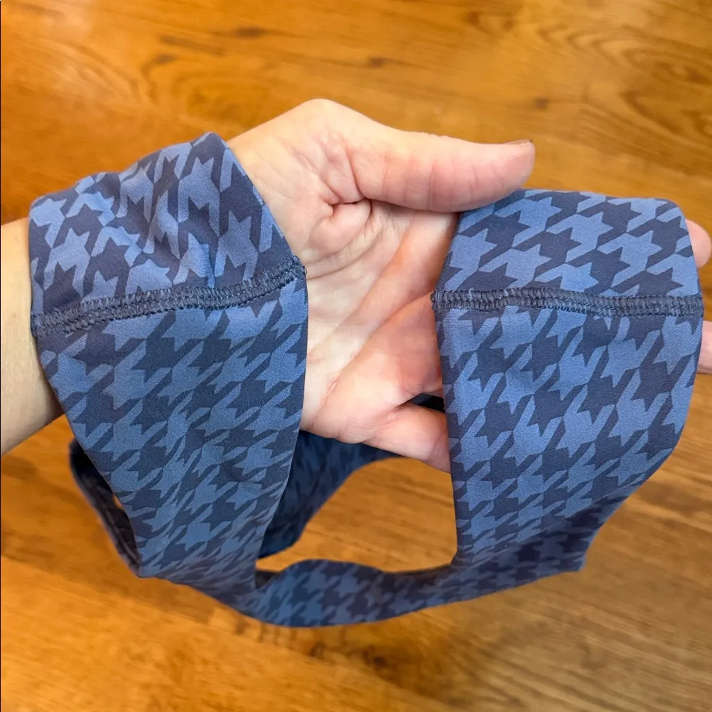 OFFLINE by Aerie Sports Bra Real Me Recharge Minimal Support Blue Houndstooth XS - Image 6