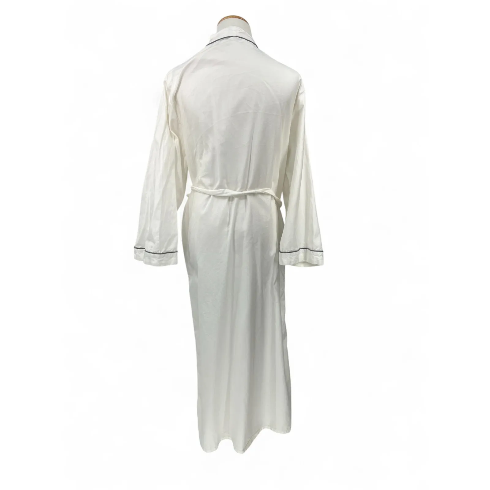 bodas London Luxury Long Bathrobe Sleepwear House Coat Unisex Women Spa White Size undefined - Image 3