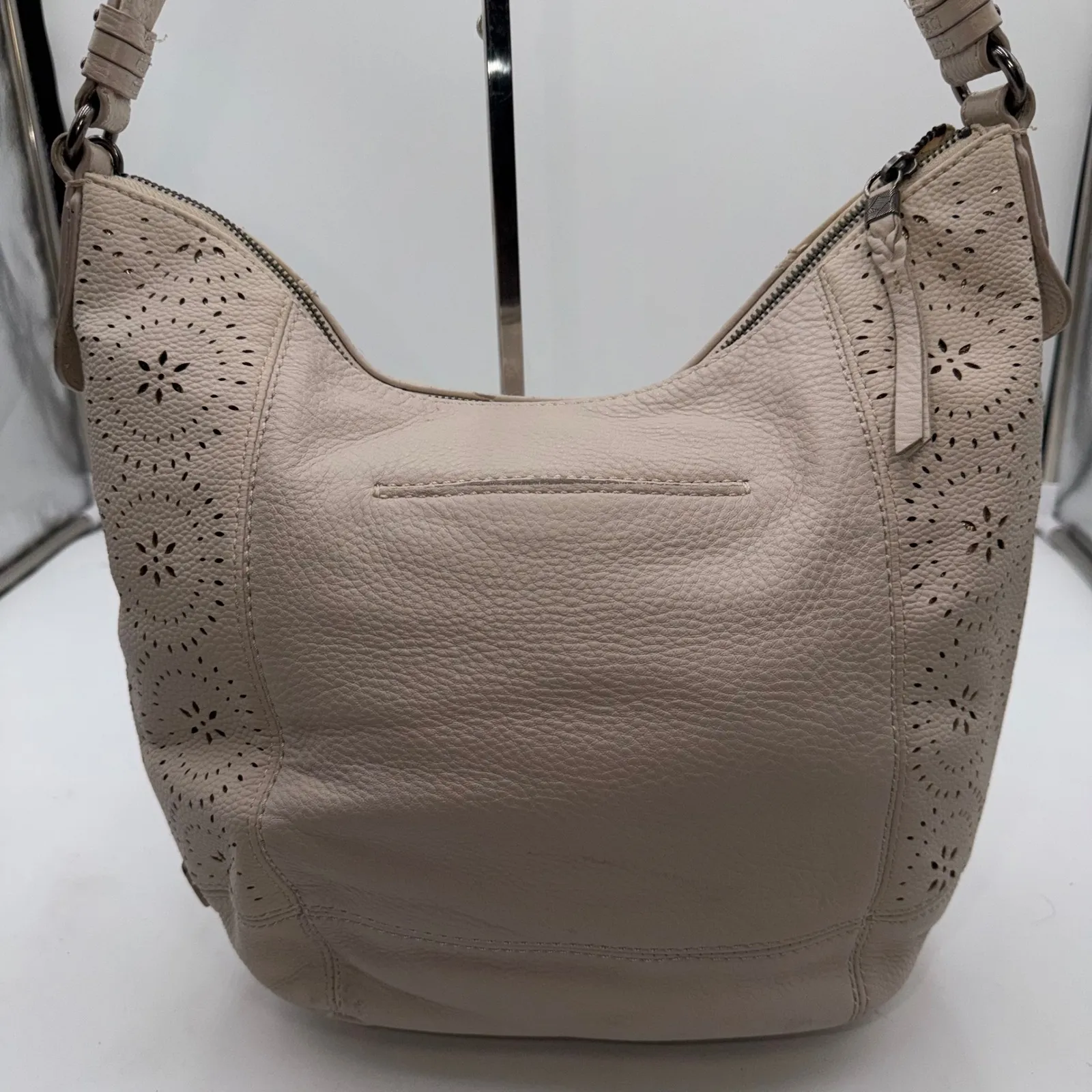 The Sak Perforated Leather Hobo Shoulder Bag Cream Tassel Zip Pockets - Image 6