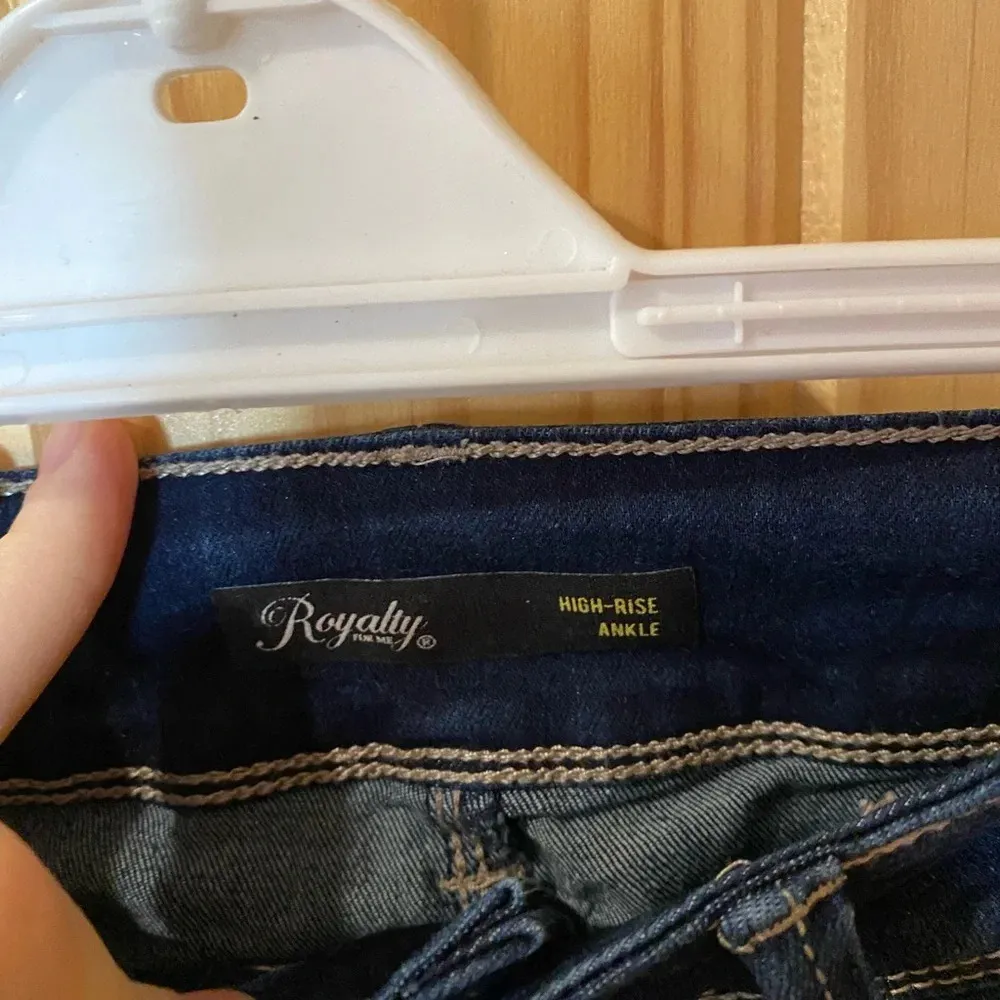 Royalty For Me High Rise Ankle skinny jeans size 8 - Image 3
