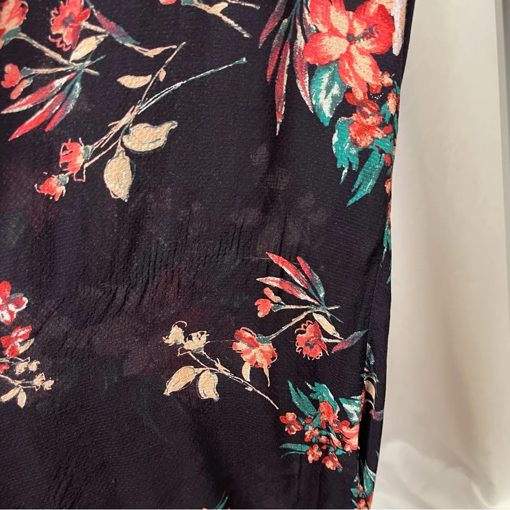 Forever 21 Floral Jumpsuit Romper V Neck Open Back Keyhole Classy Chic Formal - Image 5