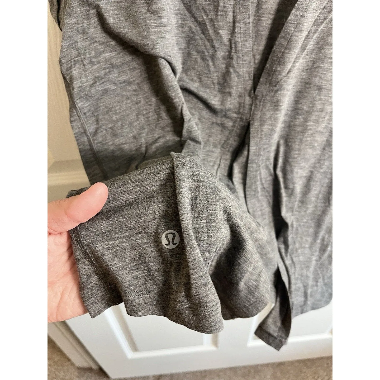 Lululemon Box It Out Short Sleeve Workout Top with Open Back 8 Heather Gray - Image 5