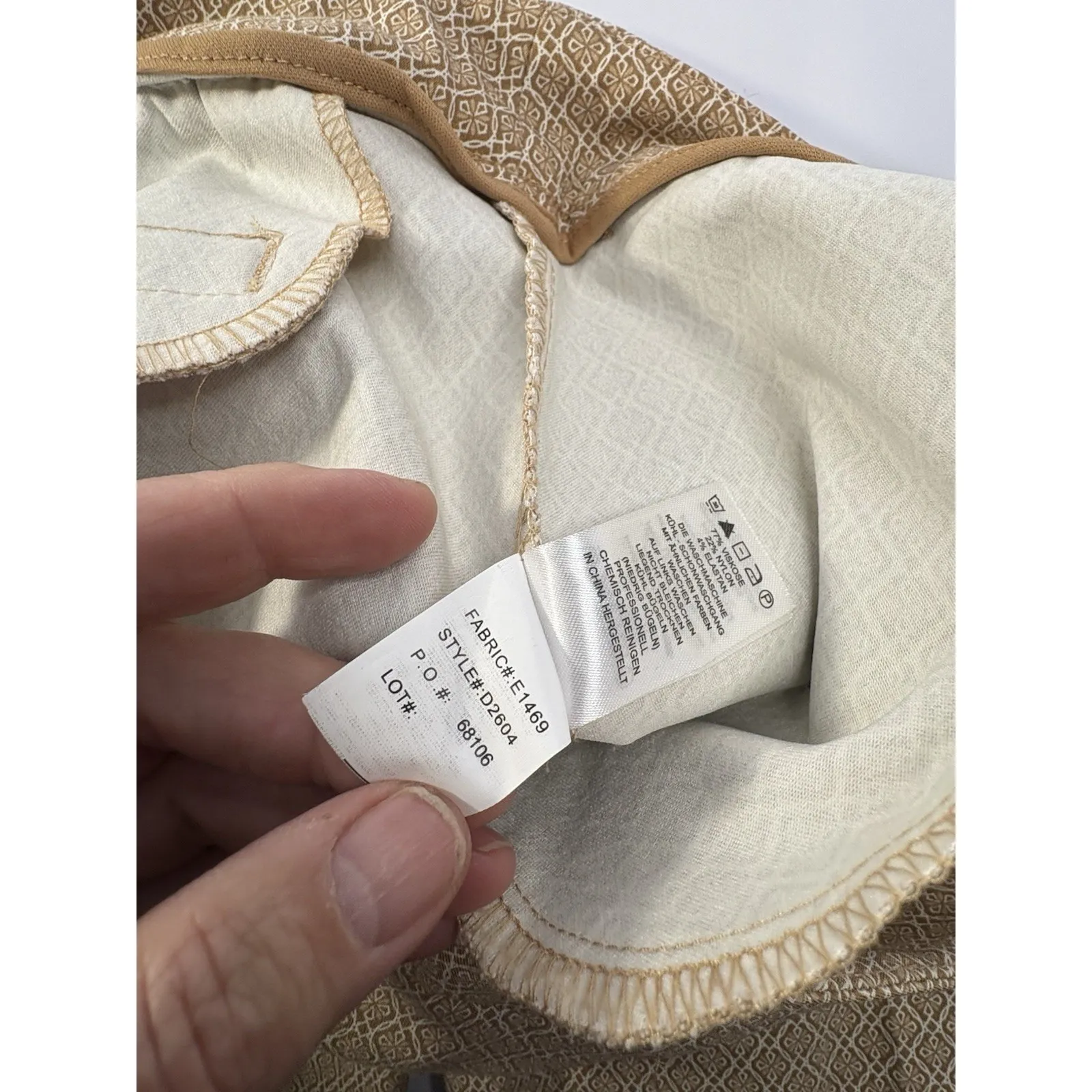 adrienne vittadini Women's Dress Pants Size 10 Brown Tan Geometric Print Stretch - Image 9