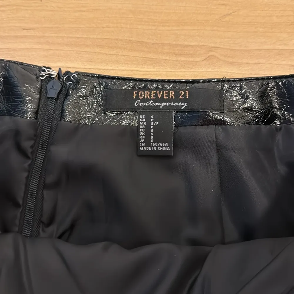 Black Faux Leather Lace Up Skirt - Image 3