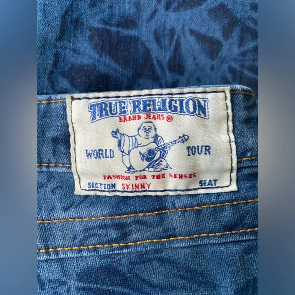True Religion blue tie dye pattern skinny jeans with flap pockets, size 30 - Image 6