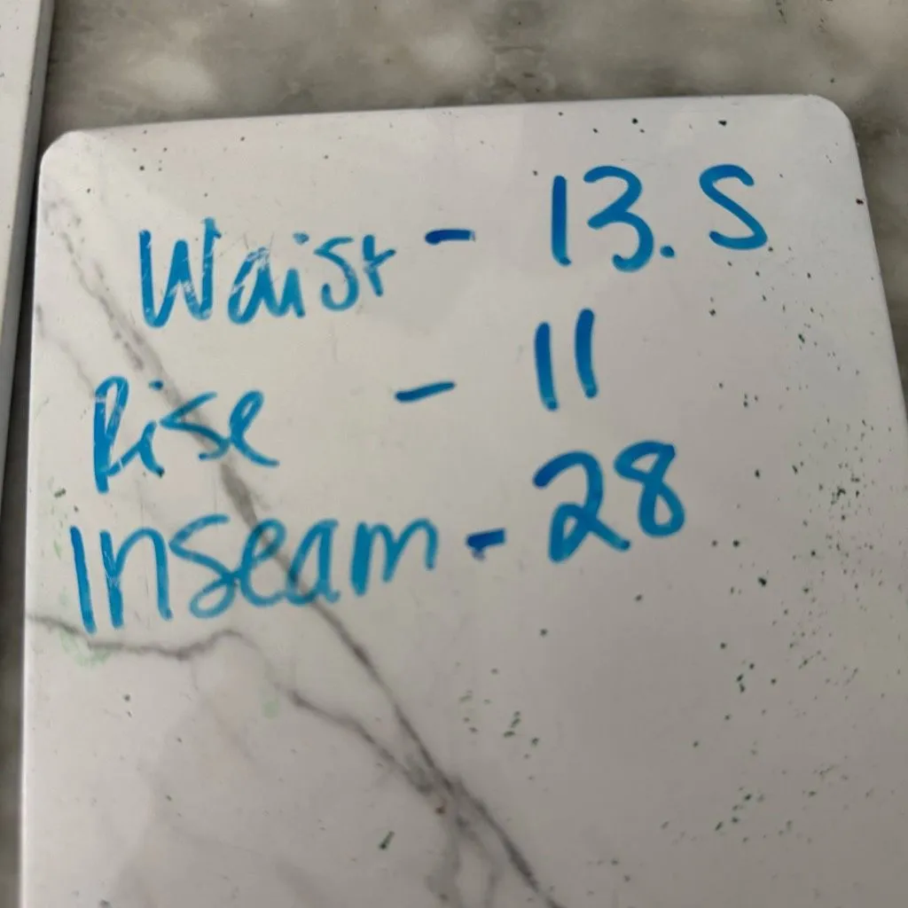 Abercrombie & Fitch Women’s 26 Ankle Straight Grey Denim Faux Leather Jeans - Image 4