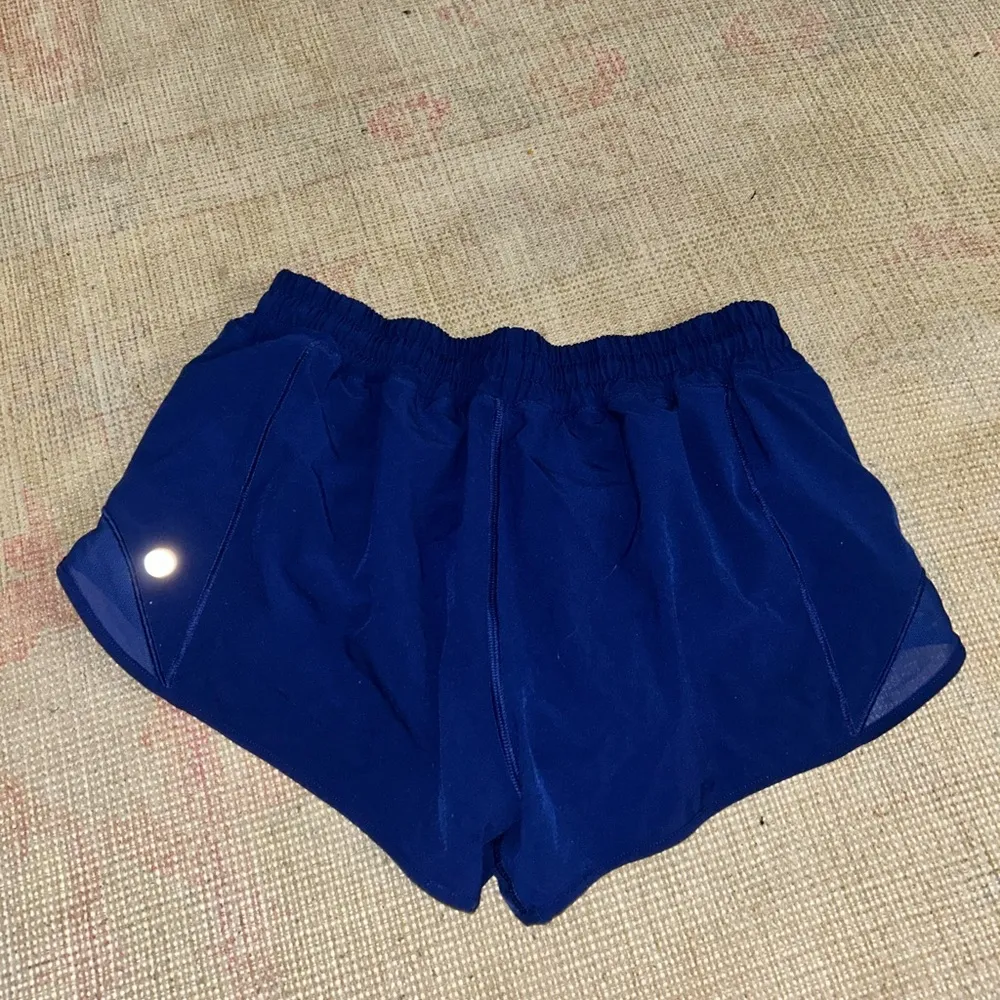 Lululemon hotty hot 2.5 in larkspur - Image 2