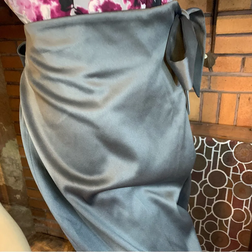 WHITE HOUSE BLACK MARKET SILVER SATIN TAPER LEG DRESSY PANTS NWT (10) - Image 10