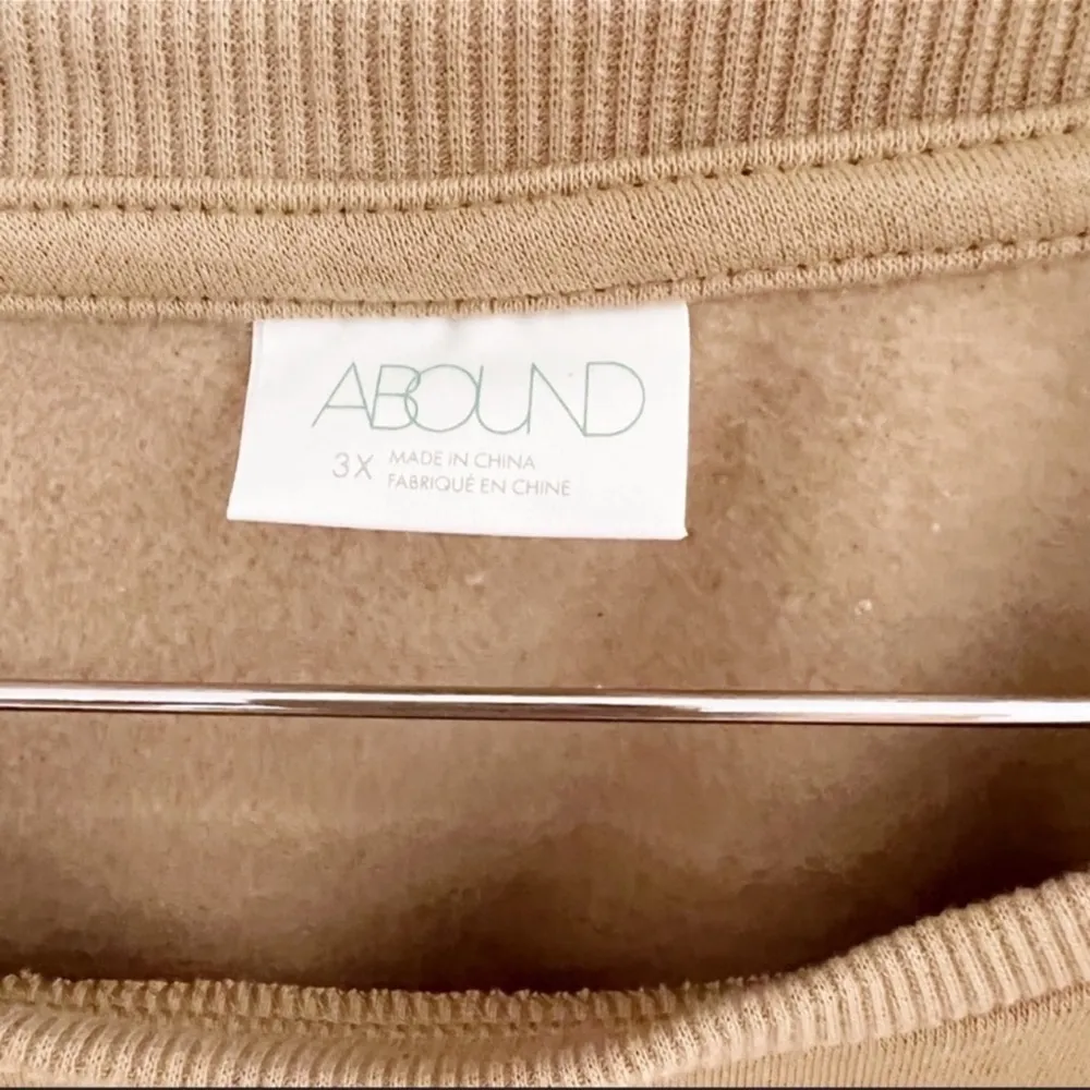 NWT Abound Tan Cropped Graphic Pullover “Grand Slam” Sweatshirt Sz 3X - Image 7