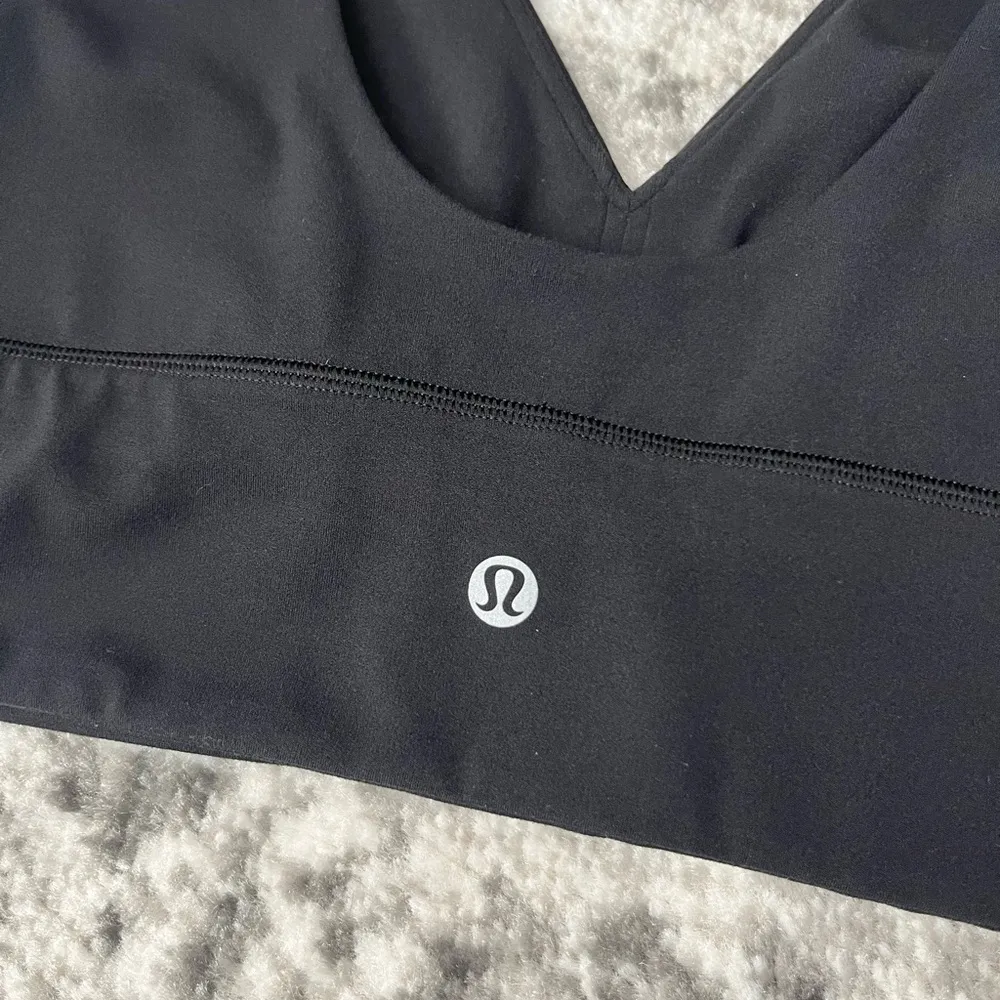 Lululemon  Align V-Neck Bra *Light Support, C/D Cup - Image 3