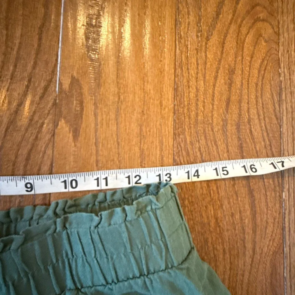 A New Day linen blend green smocked waist shorts size small - Image 6