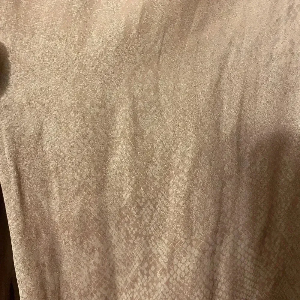 Pink Snakeskin‎ Print Pleated Long Sleeve Boho Blouse Size XS - Image 7