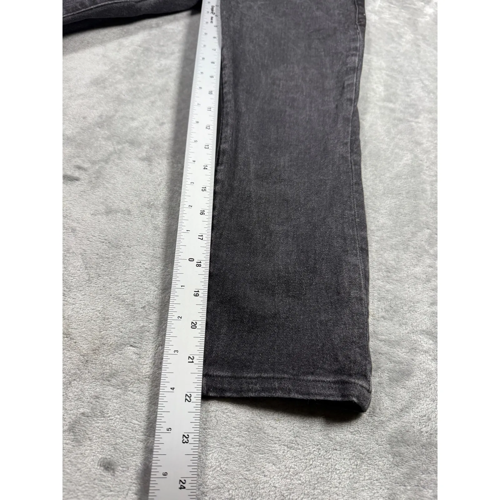 Good American High Waist Black Wash Crop‎ Slim Fit Jeans Size 12 / 31 - Image 9