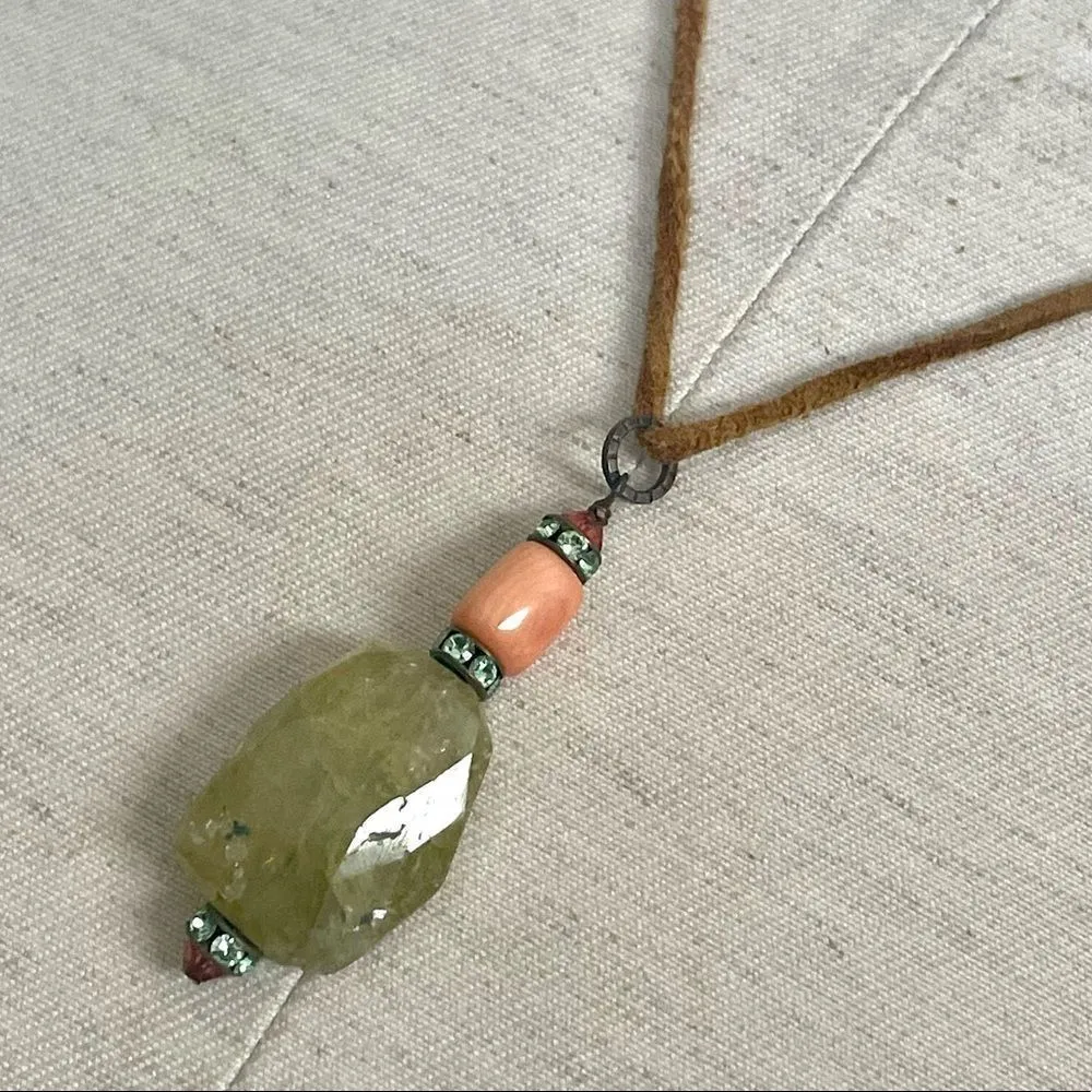 Liz Palacios natural stone pendant necklace on suede cord - Image 2