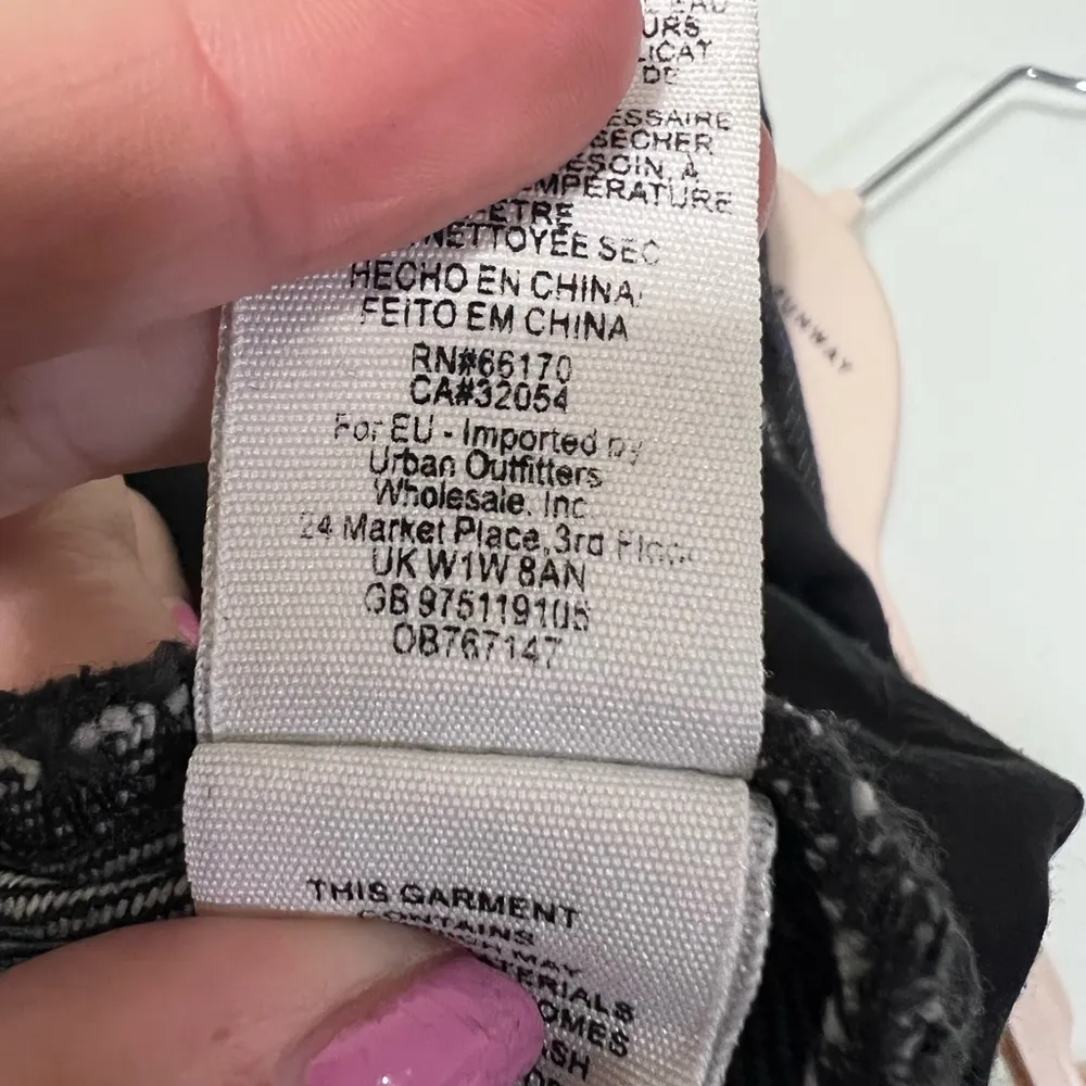 Free People Black Relaxed & Destroyed Mini Denim Skirt Size 25 US - Image 7