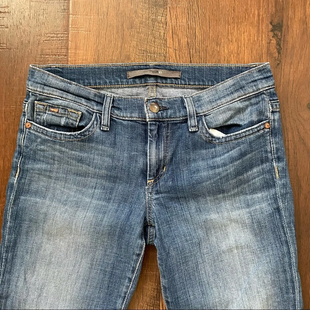 JOE’S Jeans Socialite Kicker, Elizabeth wash cropped, cuffed jeans, size W27 - Image 3