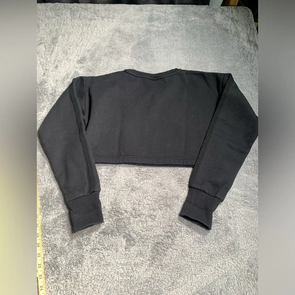 Gymshark Black Cropped Sweatshirt small - Image 11