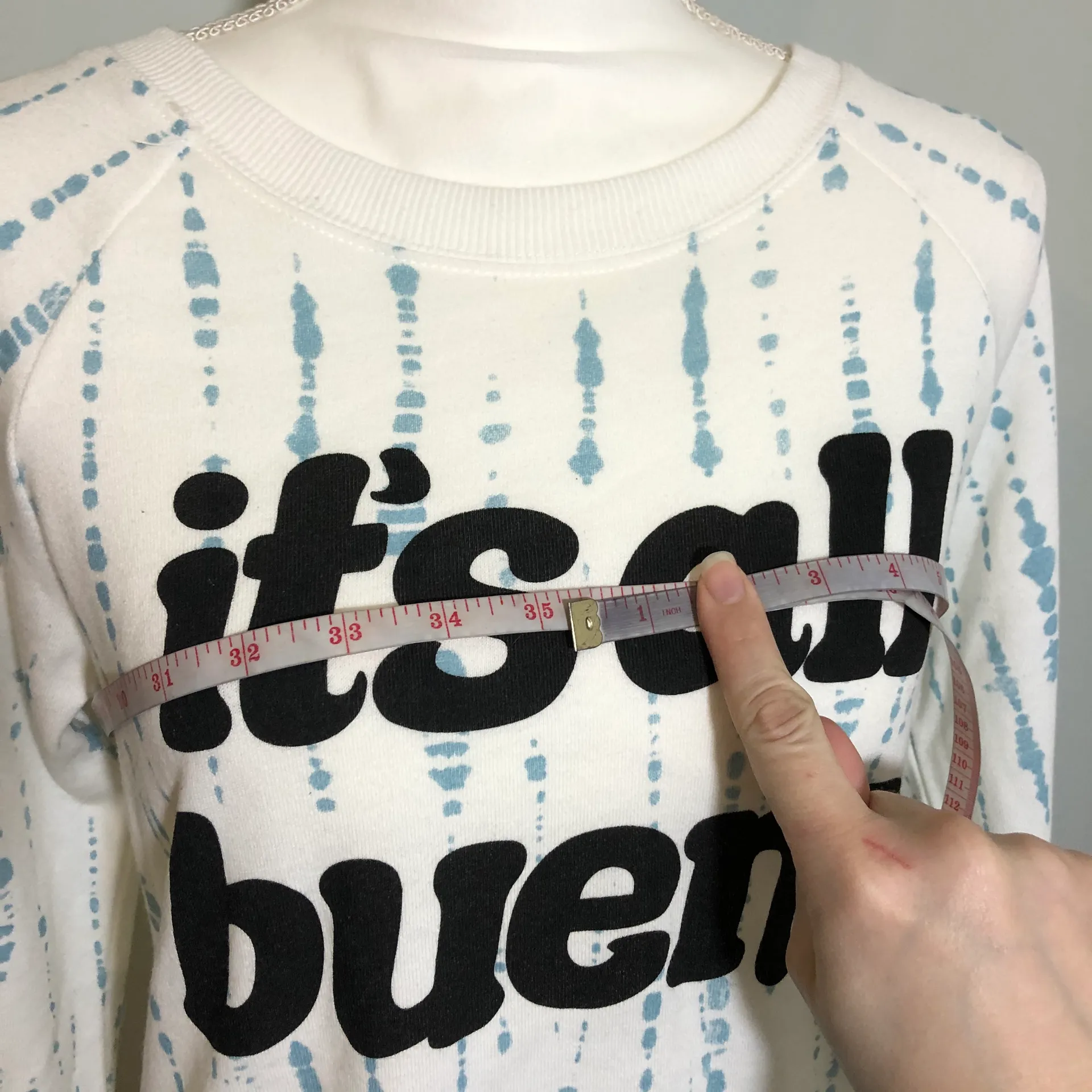 NWOT Small It’s All Bueno Sweatshirt Sweater Top New - Image 5