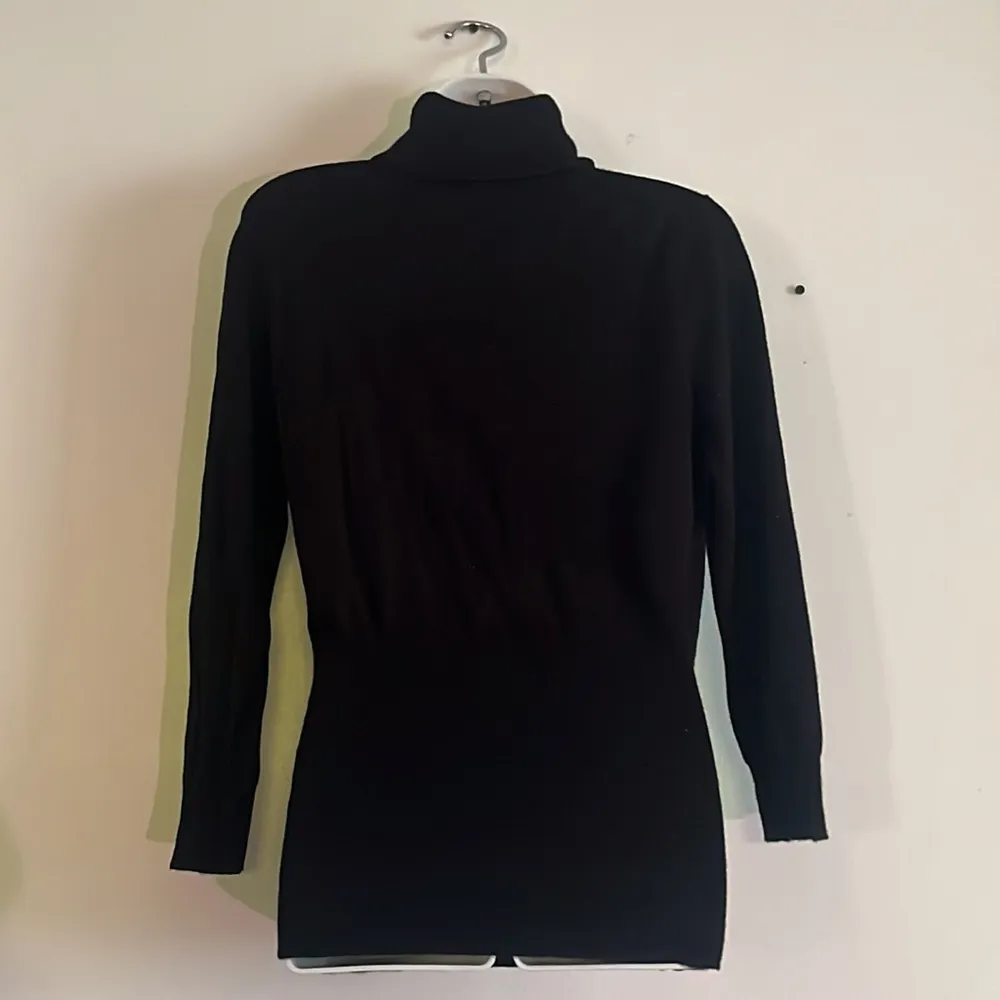 EXPRESS  turtle neck sweater - Image 6