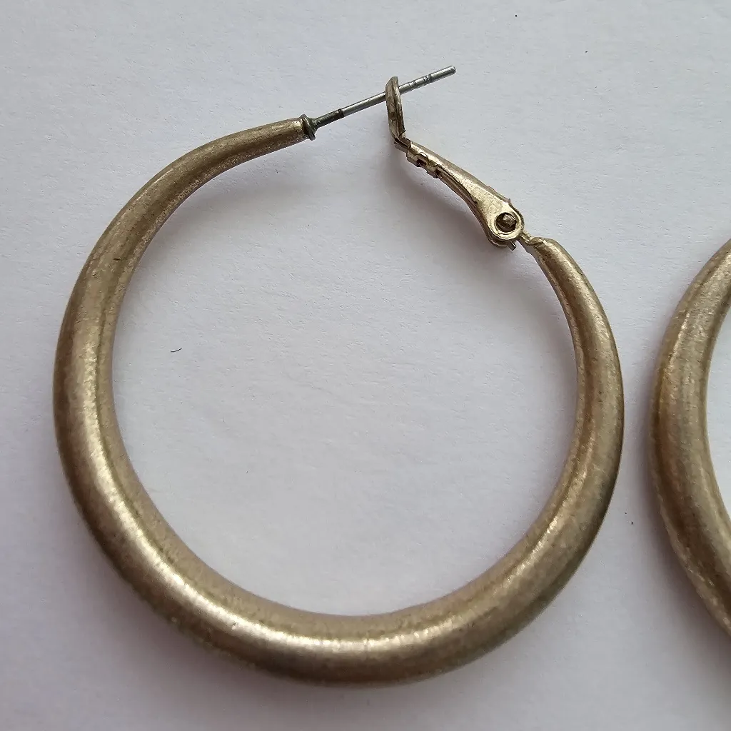 Brass Finish Thick Gold Tone Hoop Earrings - Image 2