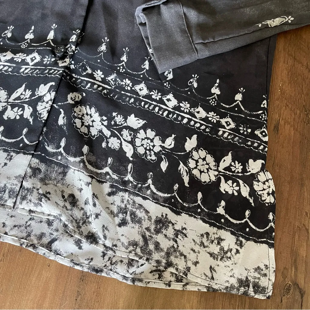 Vintage Black & Grey Boho Patterned Button Down Tunic Blouse Size 10 - Image 3