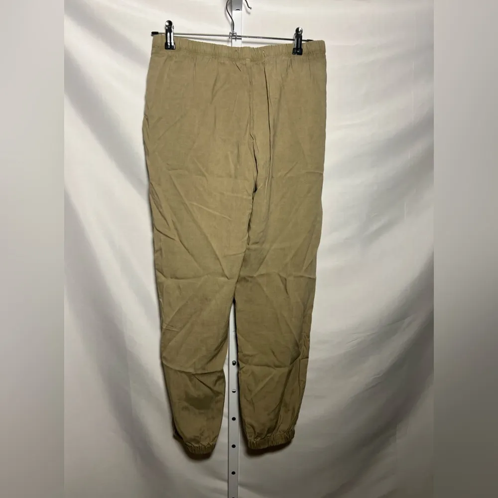 Cloth & Stone Light Weight Women’s Joggers - Image 2