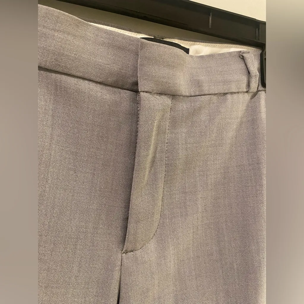 Banana Republic LOGAN TROUSER-FIT LIGHTWEIGHT WOOL PANT Size 10 - Image 4