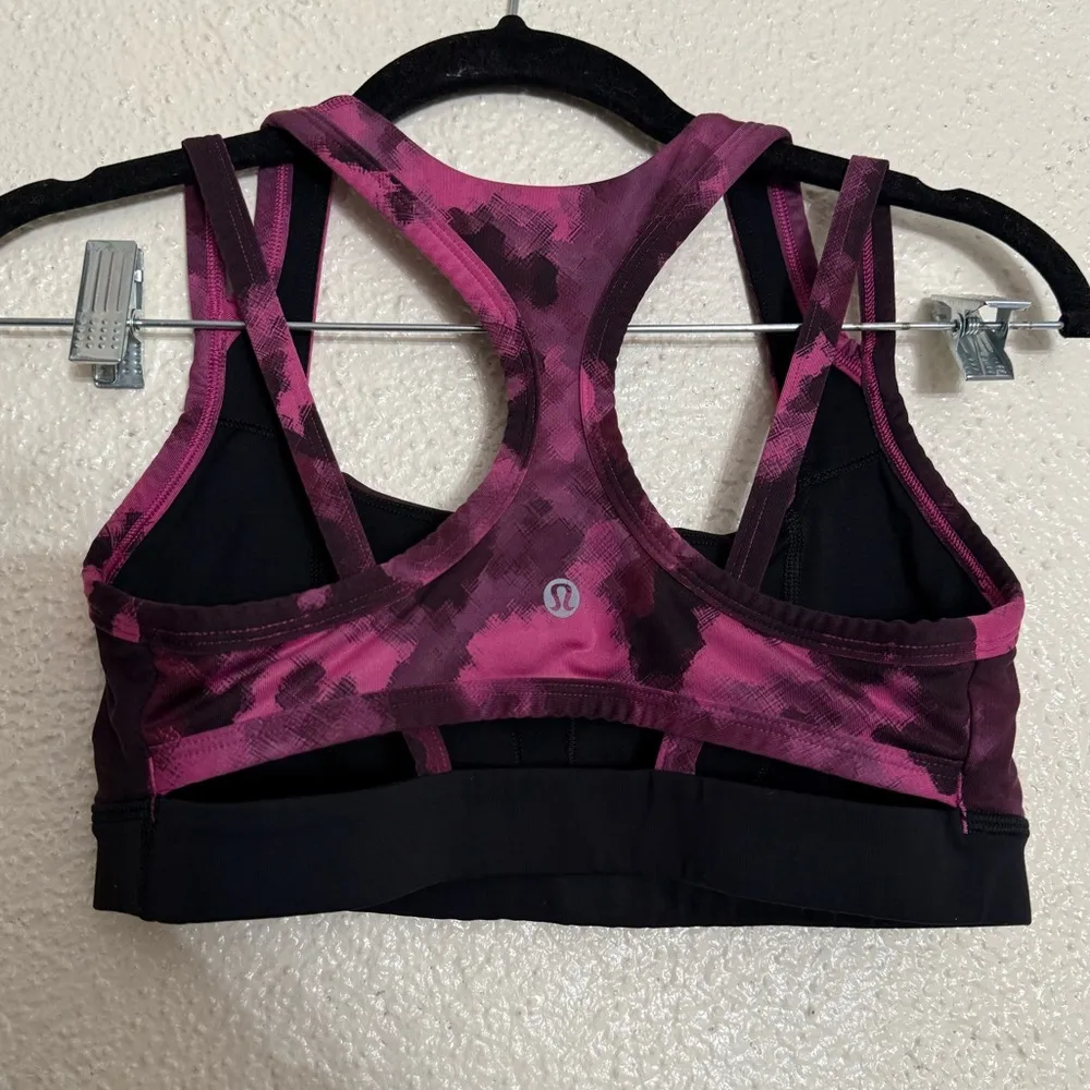 Lululemon  Splendour Bra
Blooming Pixie Raspberry Black / Black size 6 - Image 4