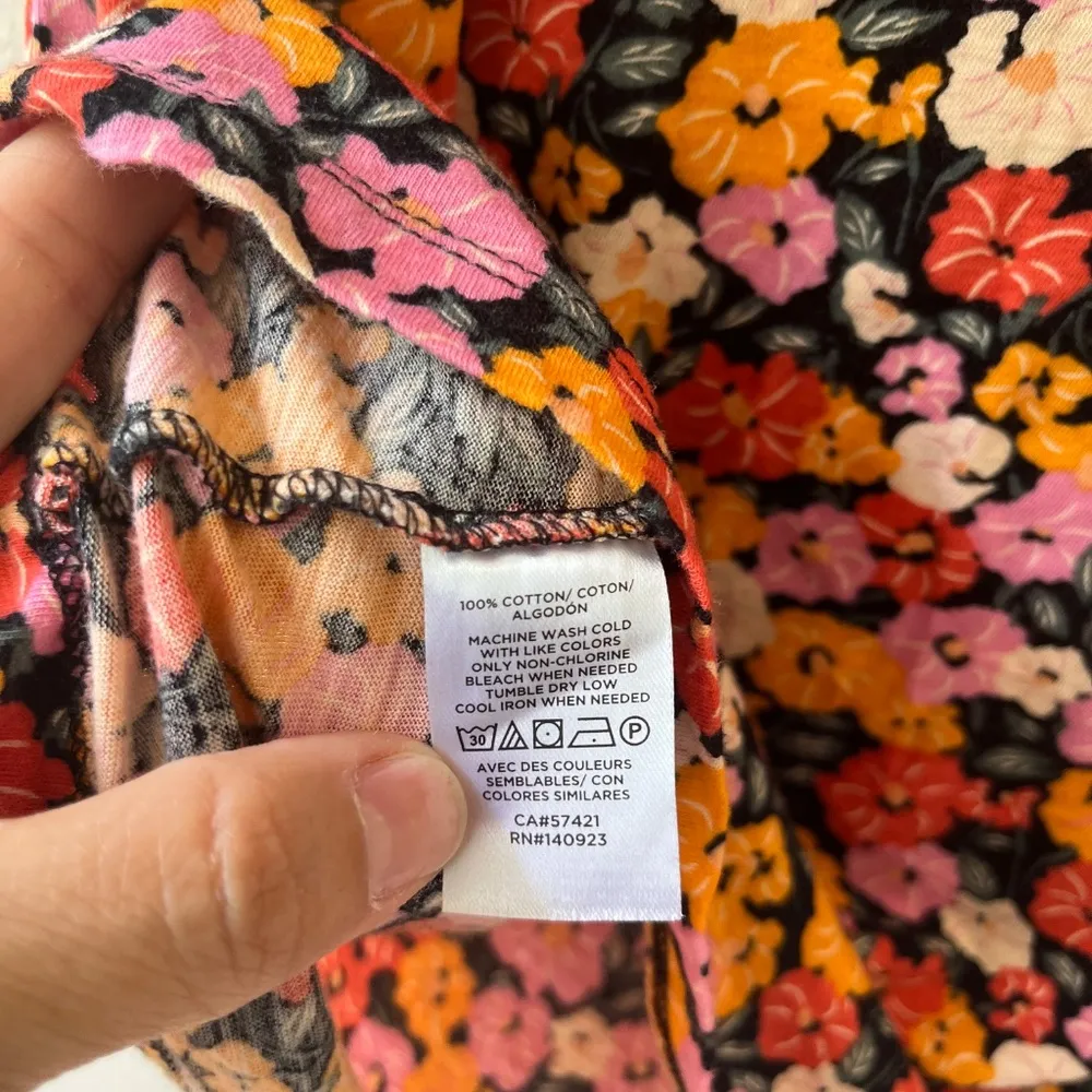 LOFT Sz M Ann Taylor Floral Ruffle Tank Top Blouse Stretch Soft - Image 5