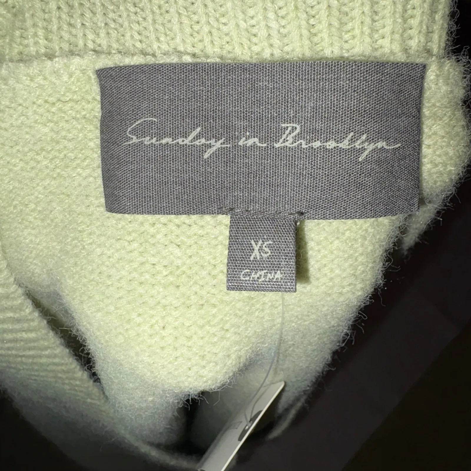 Sunday in Brooklyn Antgropologie Pale Lime Green V Neck Sweater Vest Dress XS - Image 6