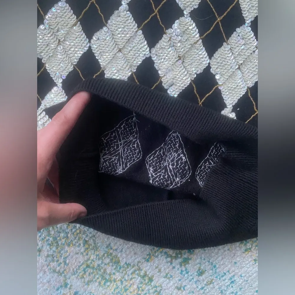 Vintage 90s Liz Claiborne sequin diamond print lambs wool sweater, size medium - Image 7