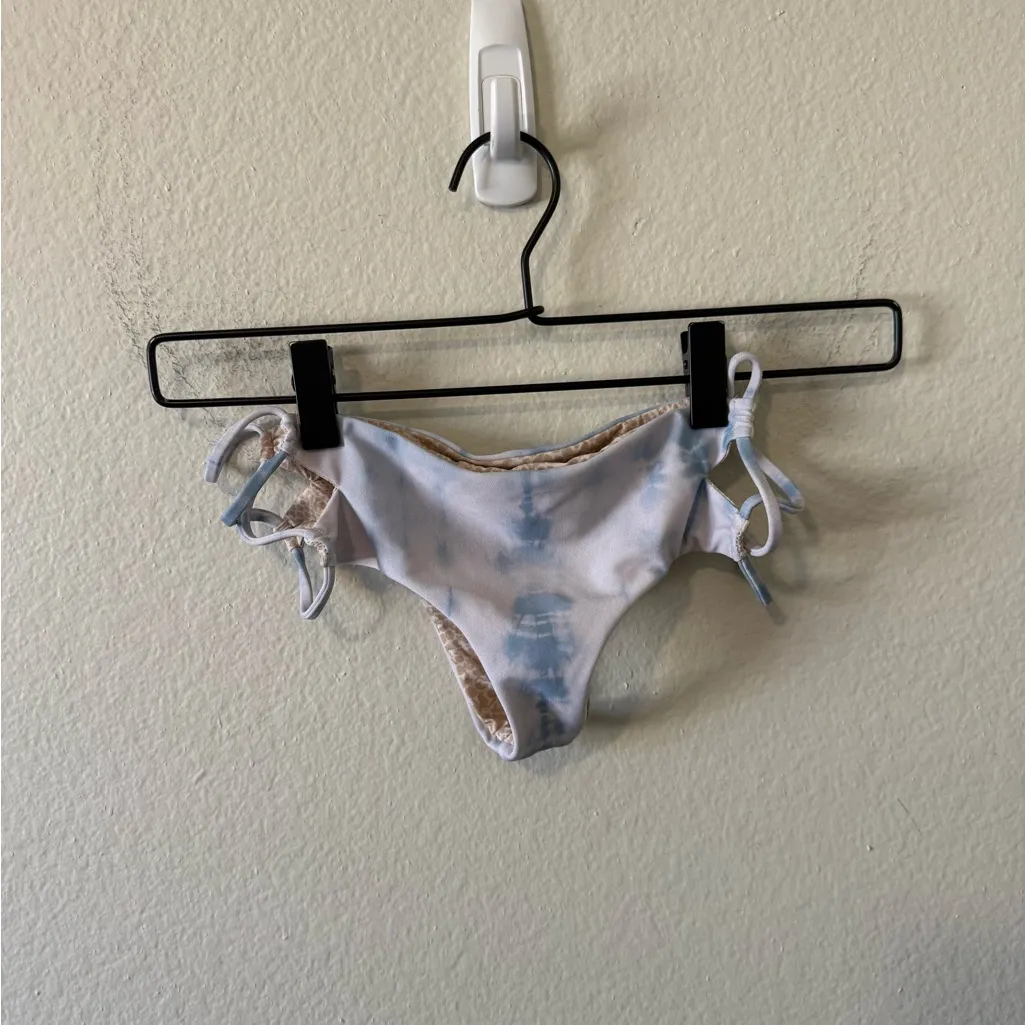 Acacia Swim Shibori Tie Dye Blue Snakeskin Bikini Bottom Size M Vacation Summer Size M - Image 4