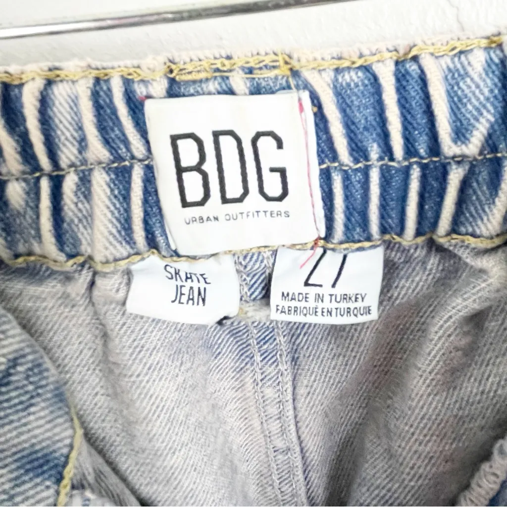 BDG Urban Outfitters Blue Cargo Pockets Distressed High Rise Skate Jeans 27 - Image 3