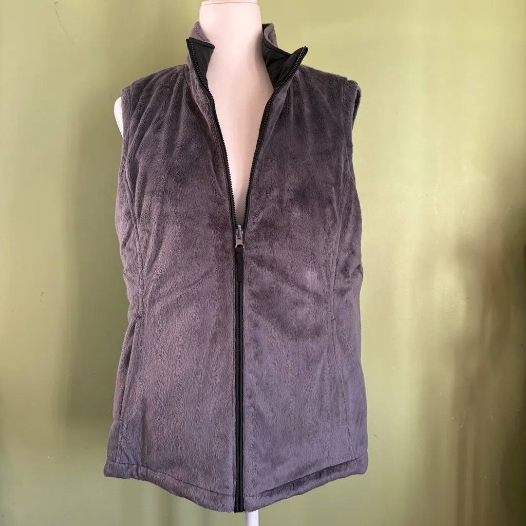 Black Reversible Vest - Image 4