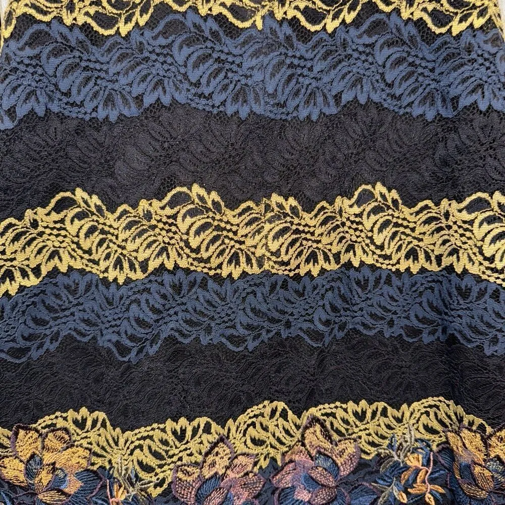 NWT Foxiedox off shoulder Lace Mini Dress Floral Embroidered Size Med - Image 10