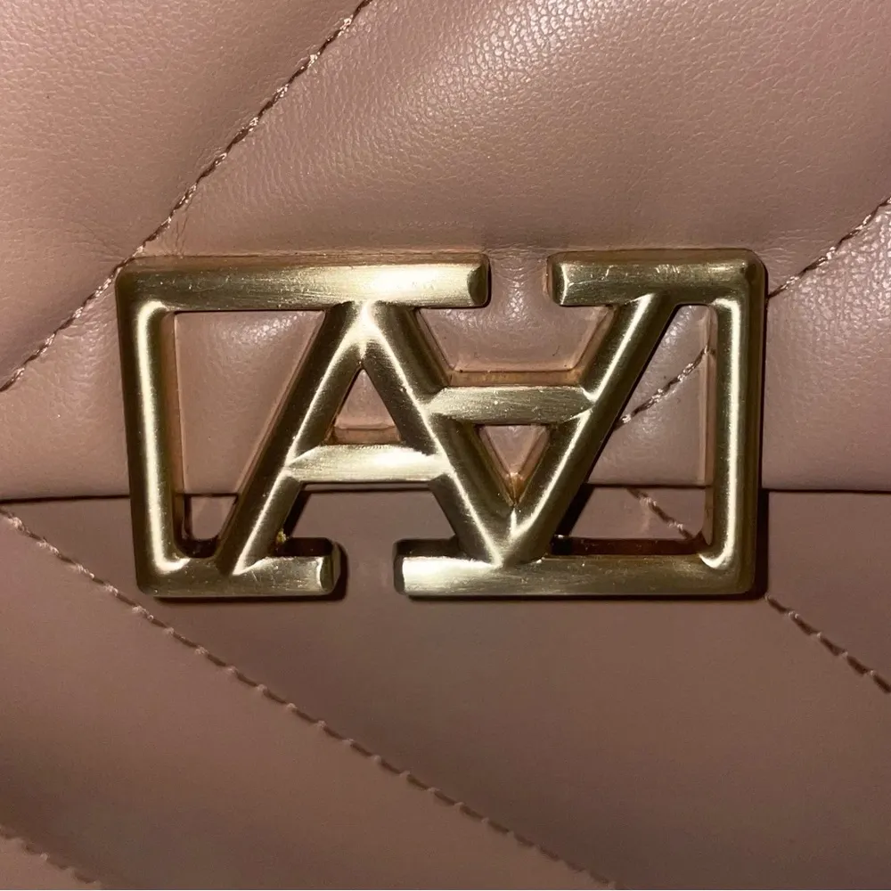 NWT Quilted Beige Blush Pink Shoulder Bag or Crossbody Classy #2 - Image 13