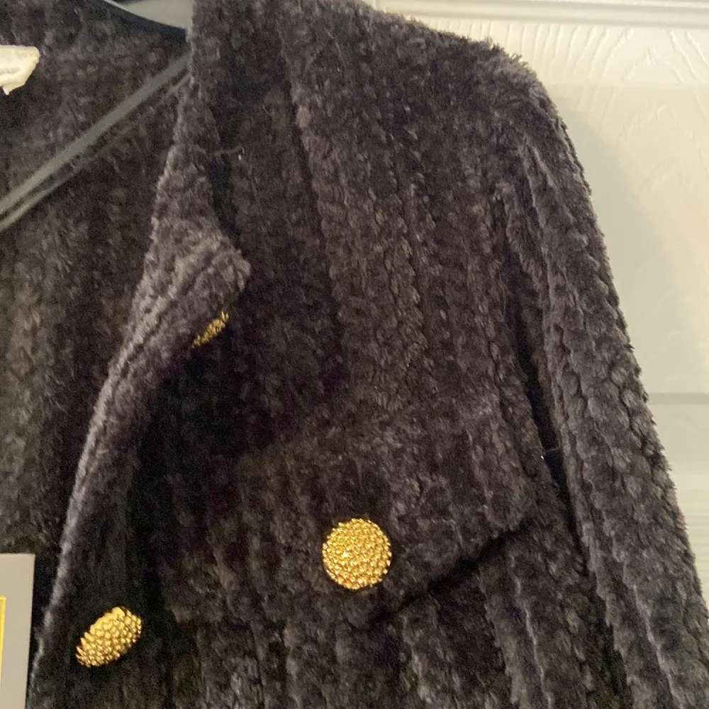 1.4.3. Story by Line Up Black and Gold Teddy Jacket size S length 20” bust 34” - Image 4