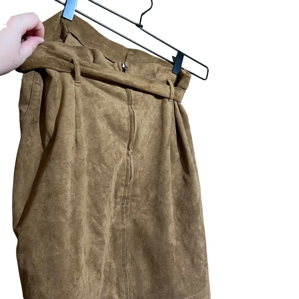 Abercrombie & Fitch Tan Brown Faux Suede Belt Tie Mini Skirt Size Medium‎ - Image 2