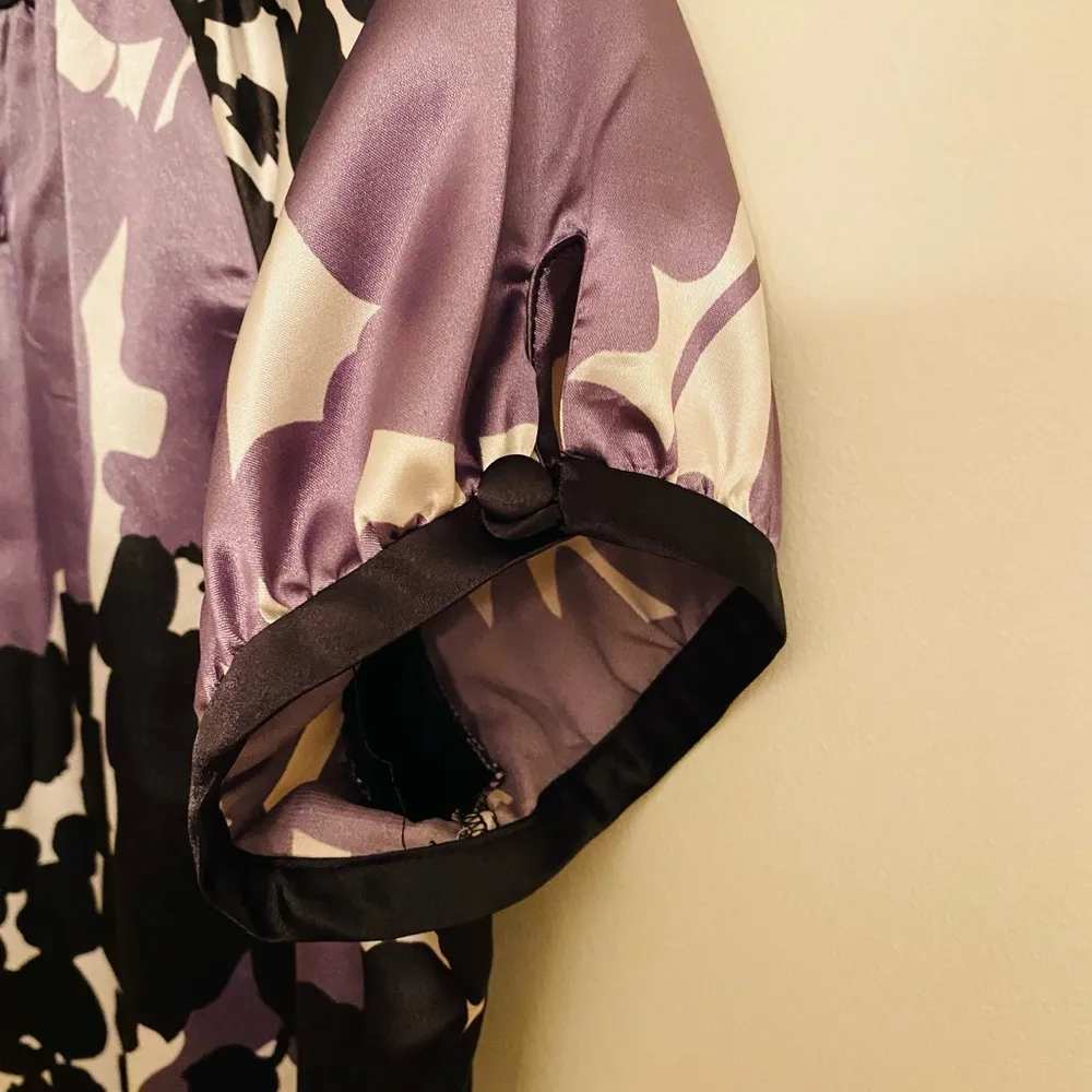 BCBG MaxAzria Satin Bow Dress Size Medium - Image 4