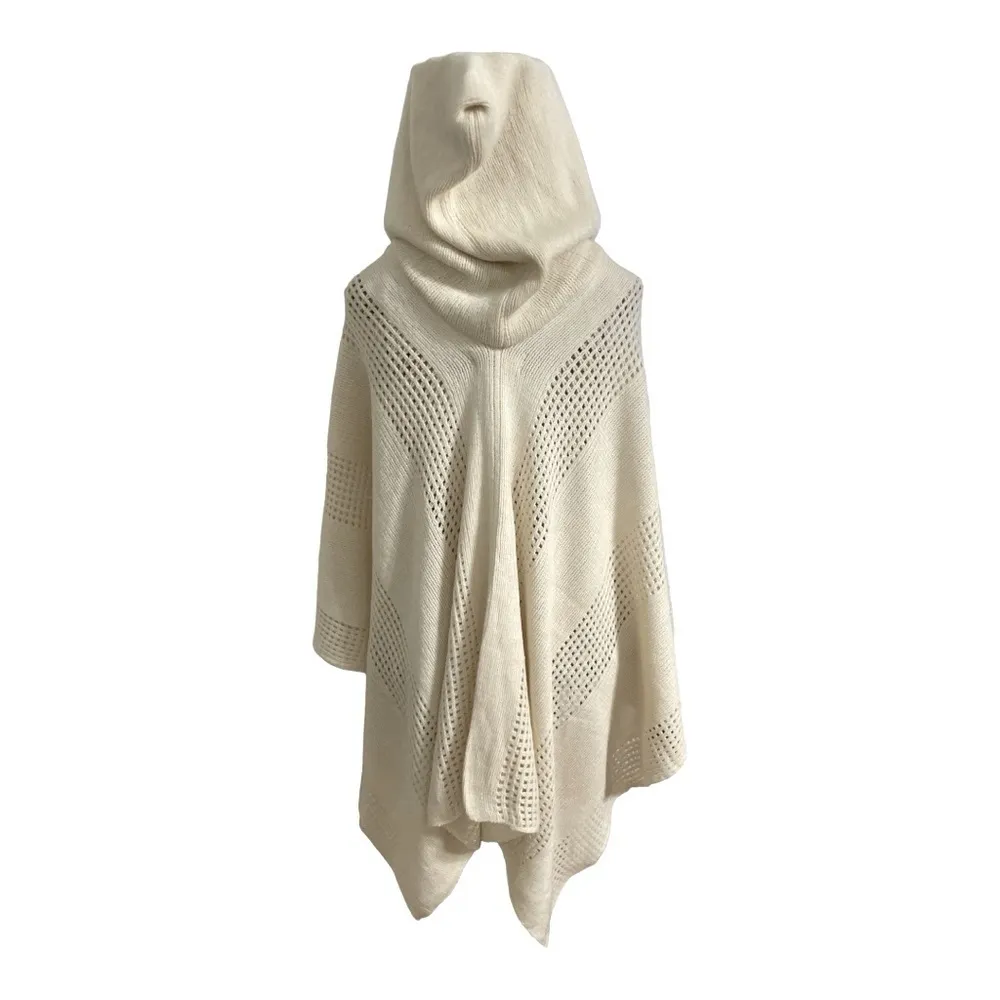 ANTHROPOLOGIE SLEEPING ON SNOW HOODED PONCHO
SWEATER SIZE OS
RARE - Image 3