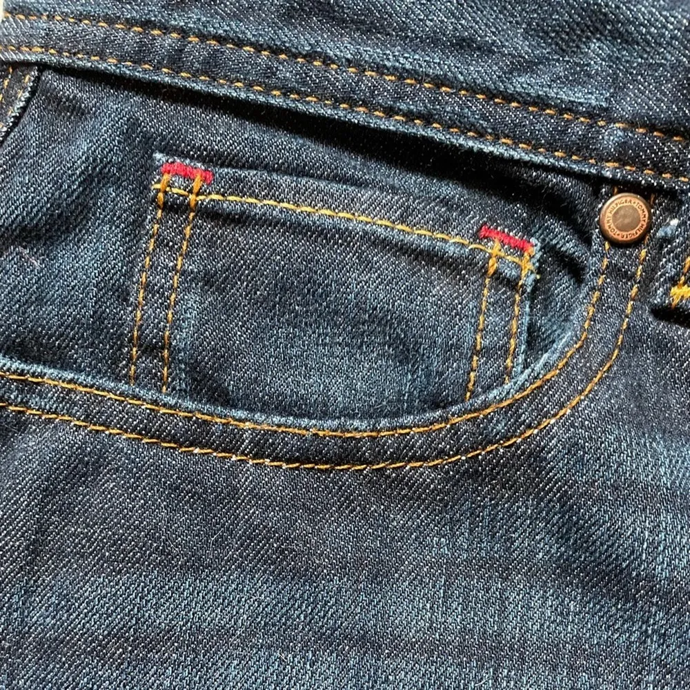 Tommy Hilfiger High Rise Straight fit Leg Dark Wash Like New Denim Jean size 8 - Image 6