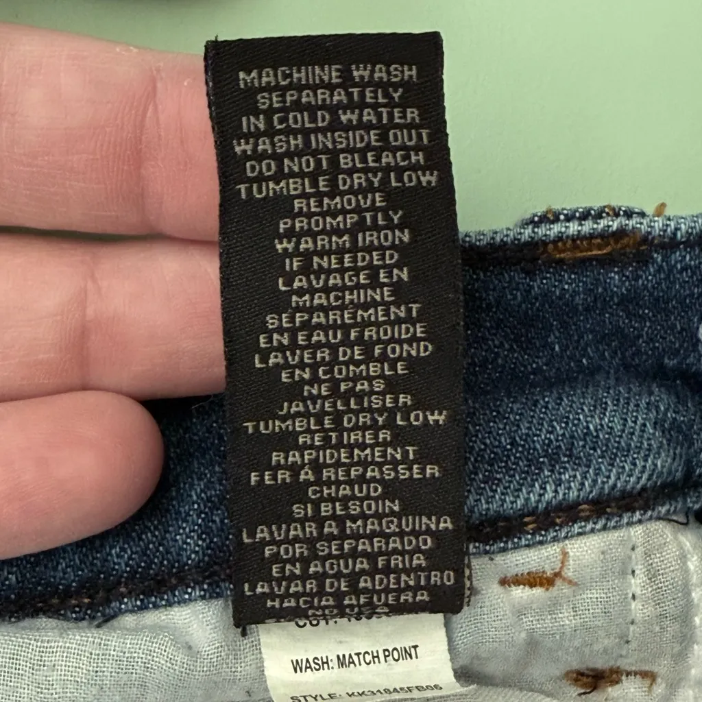 Kendall & Kylie The Boyfriend Bermuda Denim Shorts - Size 0 / 24 - 5” Inseam - Image 6