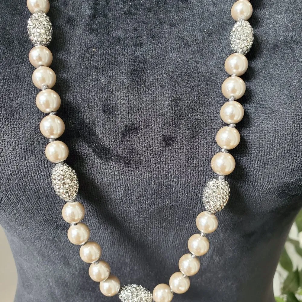 Chicos Womens Beige Plain Round Pearl  with Lobster Clasp Charm Necklace - Image 4