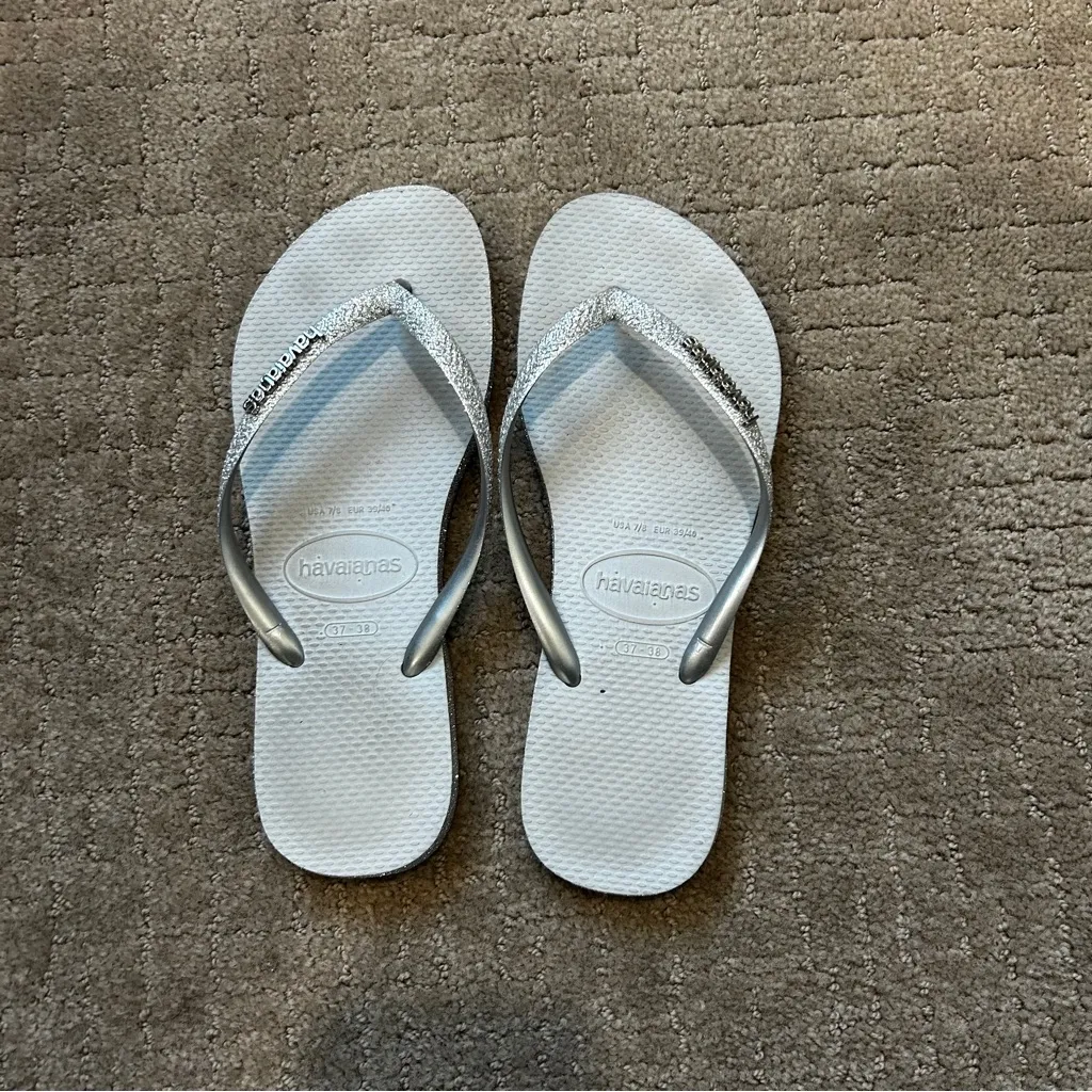 Havaianas Women's Slim Sparkle II Flip Flops in Grey/Silver Size 37-38 (US 7-8) - Image 3