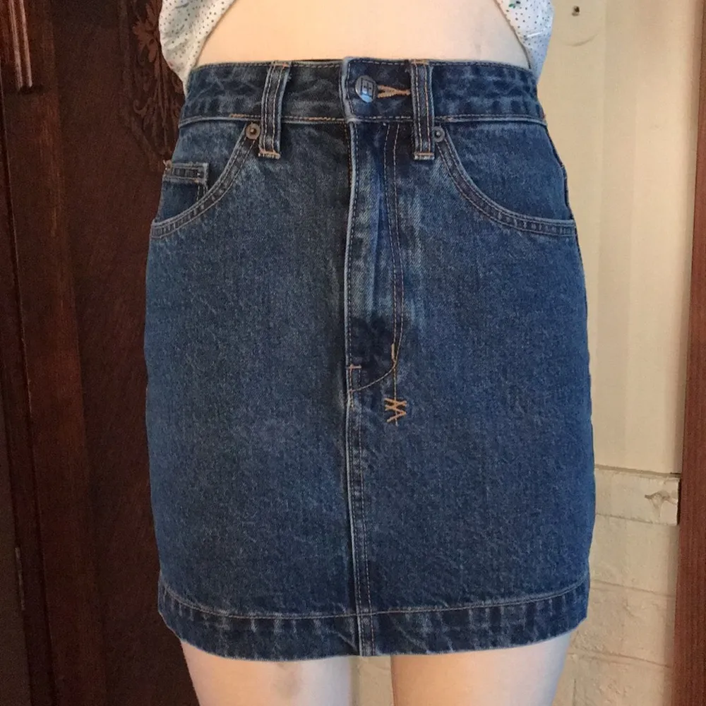 KSUBI Super X Mini Old Skool. High Waisted. Size 24 ♡ - Image 3