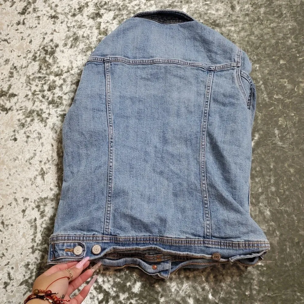 Old Navy Light Blue Denim Jacket - Image 7