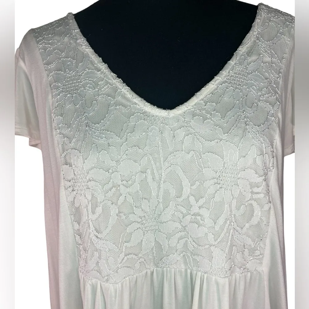 Torrid Super Soft V-neck lace pleated flowy sleeve stretch butter comfy T-shirt - Image 4