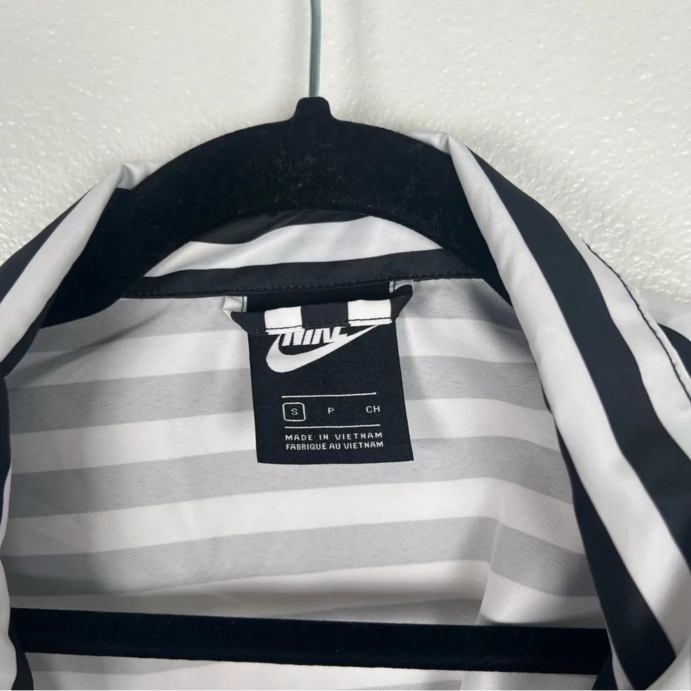 Nike Sportswear Woven Striped Jacket Sz‎ S - Image 2